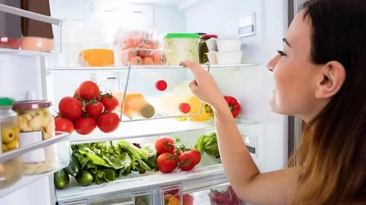 జీర్ణక్రియ దెబ్బతినడం: అన్నాన్ని మళ్లీ వేడి చేయడం వల్ల దానిలోని పోషకాలు కోల్పోతాయి. ఇది జీర్ణం కాకుండా ఉండి, కడుపు నొప్పికి కారణమవుతుంది. తీవ్రమైన జీర్ణ సమస్యలు ఉన్నవారు ఇలాంటి ఆహారాన్ని తినకుండా ఉండటం ఉత్తమం. ఇది మలబద్ధకం వంటి ఇతర కడుపు సమస్యలను కూడా పెంచుతుంది. కాబట్టి వండిన వెంటనే అన్నం తినడానికి ప్రయత్నించండి. 
