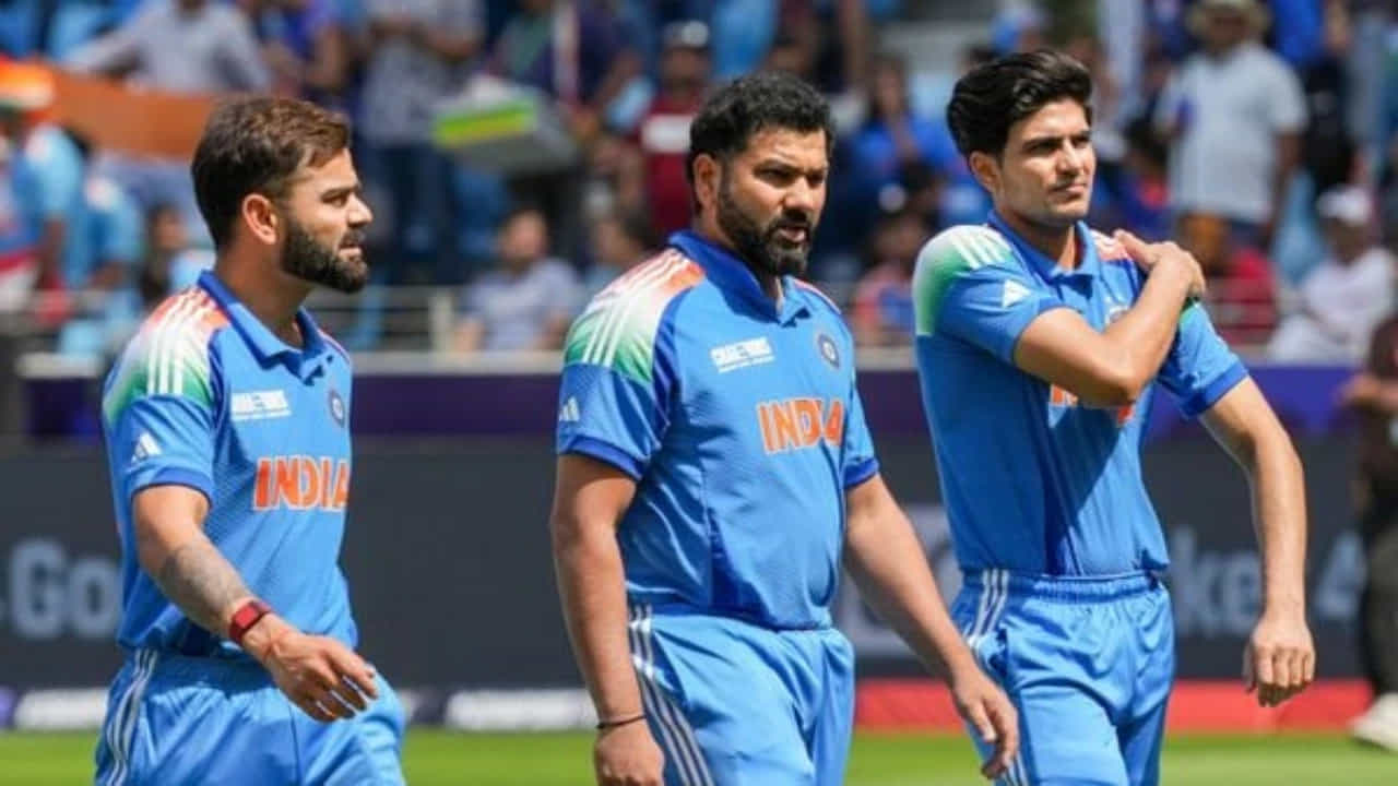 అక్టోబర్ 23న అడిలైడ్ ఓవల్లో జరిగే రెండో వన్డేకు ముందు, భారత జట్టు ప్రధాన కోచ్ గౌతమ్ గంభీర్ ఓపెనింగ్ జోడీ సమస్యను పరిష్కరించే సవాలును ఎదుర్కొంటున్నాడు. మొదటి వన్డేలో, రోహిత్ శర్మ, శుభ్మాన్ గిల్ ఇన్నింగ్స్ను ప్రారంభించారు. కానీ, ఈ ఇద్దరి నుంచి ఆశించిన ఫలితం మాత్రం భారత జట్టుకు దక్కలేదు.