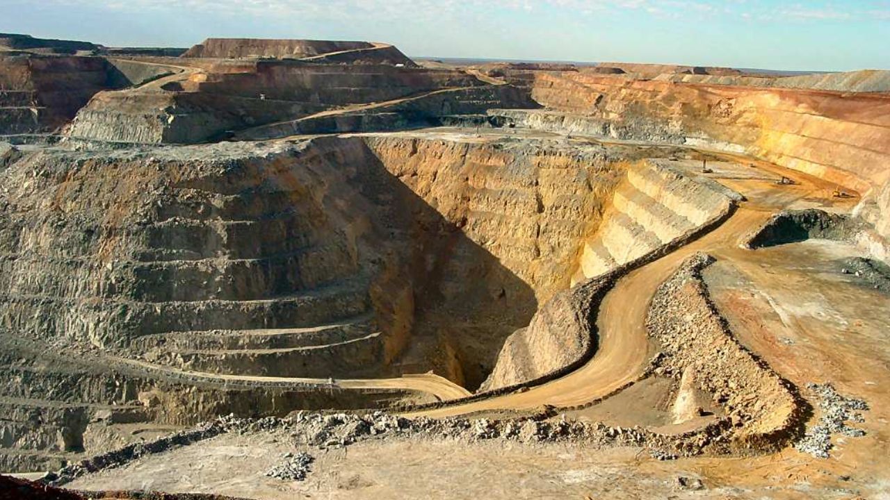 Gold Mine: భారత్లో బయటపడ్డ పెద్ద బంగారు గని! ప్రభుత్వం ఏం చేయబోతుందంటే..