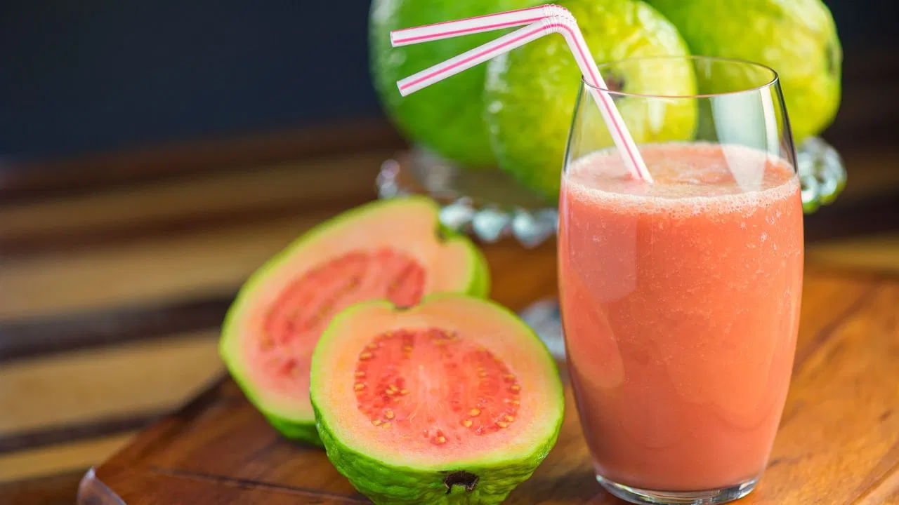 Guava and Cholesterol: జామ పండ్లు ఇలా ఎప్పుడైనా ట్రై చేశారా? ఒంట్లో కొలెస్ట్రాల్ వెన్నలా కరగాల్సిందే..
