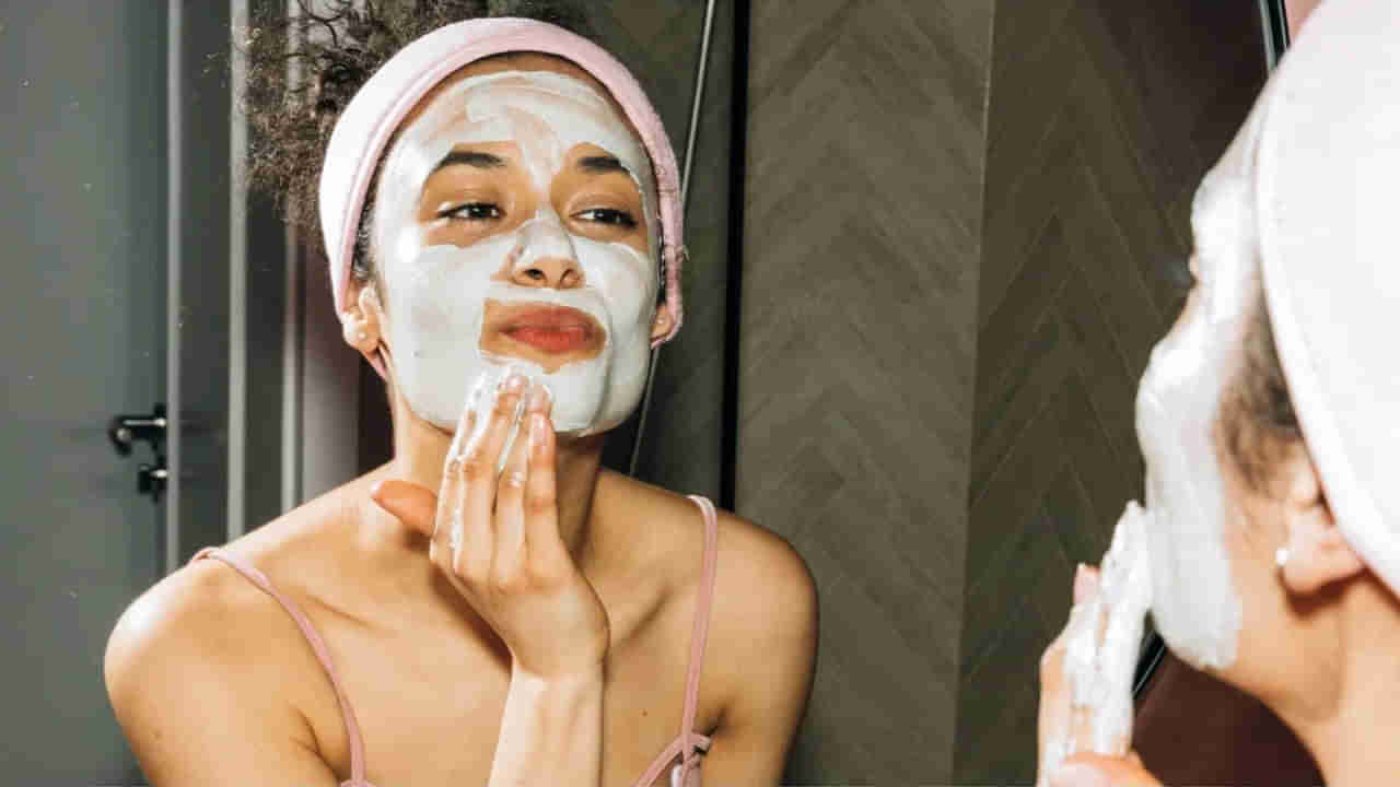 పండగ రోజు పార్లర్కి వెళ్లే టైమ్ లేదా..? పాలతో ఇలా చేయండి..! 10నిమిషాల్లోనే దీపంలా మెరిసిపోతారు..!!