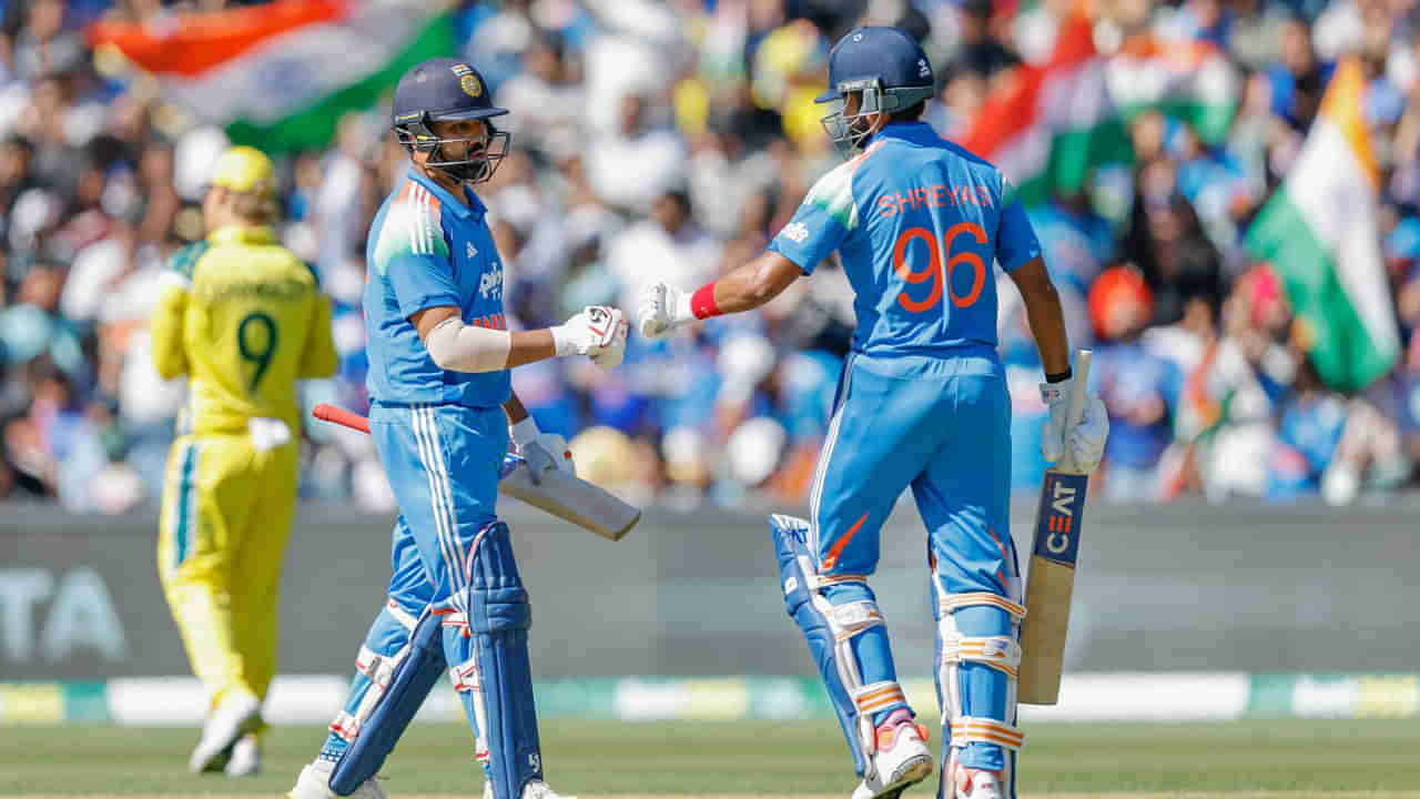 IND vs AUS 2nd ODI: హాఫ్ సెంచరీలతో మెరిసిన రోహిత్, శ్రేయాస్.. ఆస్ట్రేలియా టార్గెట్ ఎంతంటే?