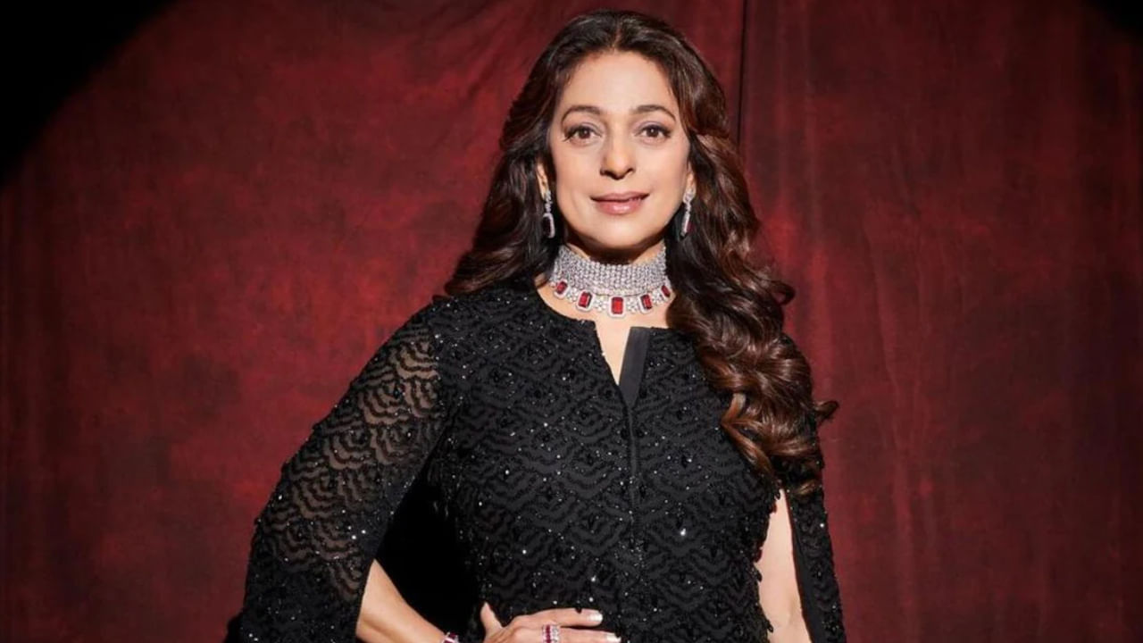 ఇన్వెస్ట్‌ ఇన్‌ స్పోర్ట్స్‌.. బాలీవుడ్‌లోని అత్యంత ధనిక నటీమణులలో జూహి చావ్లా ఒకరు. ఆమె ఇప్పుడు సినిమాల్లో కంటే వ్యాపారంలో ఎక్కువగా చురుగ్గా ఉంది. హురున్ నివేదిక ప్రకారం.. జూహి నికర విలువ సుమారు రూ.4,600 కోట్లుగా అంచనా. ఆమె తన భర్త వ్యాపారానికి సహాయం చేస్తుంది, షారుఖ్ ఖాన్‌తో కలిసి ఐపీఎల్ జట్టు కోల్‌కతా నైట్ రైడర్స్‌ను కలిగి ఉంది. జూహి నటన నుండి విరామం తీసుకోవడంతో ఆమె సంపద కూడా విపరీతంగా పెరిగింది.