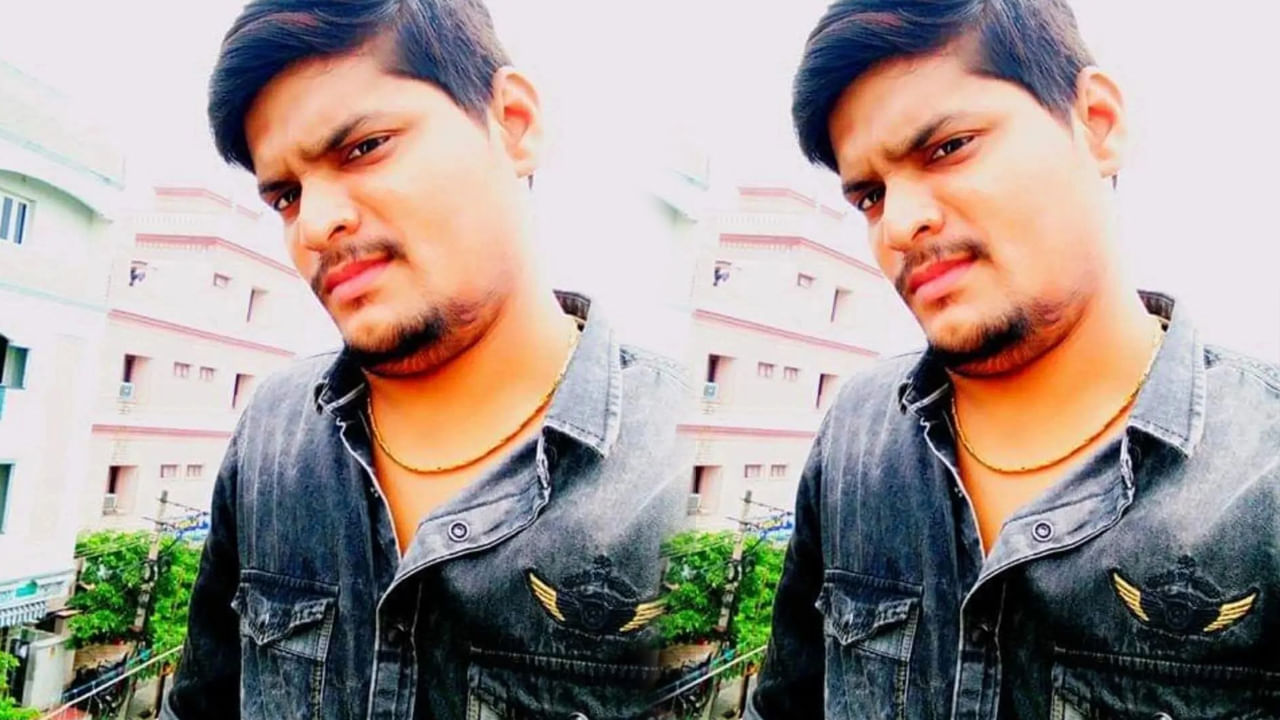 Andhra: పైకి బుద్దిమంతుడిలా ఉన్నాడనుకునేరు.. వెనుక కథ వేరే ఉంది.. అసలు మ్యాటర్ తెలిస్తే Andhra: పైకి బుద్దిమంతుడిలా ఉన్నాడనుకునేరు.. వెనుక కథ వేరే ఉంది.. అసలు మ్యాటర్ తెలిస్తే