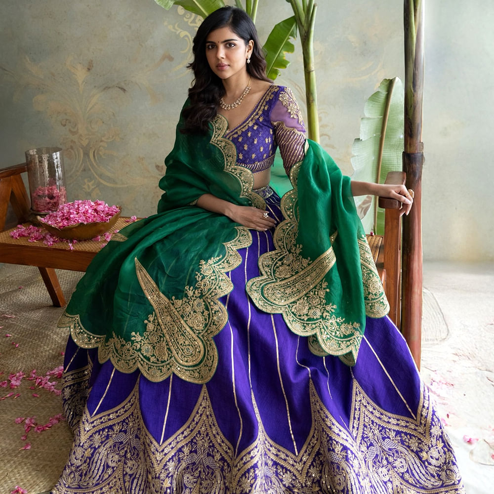 తెలుగులో మంచి అవకాశం వస్తే చేయడానికి రెడీగా ఉంది. ఇక సోషల్ మీడియాలో ఈ బ్యూటీ షేర్ చేసే ఫోటోలు అభిమానులను, నెటిజన్స్ ను ప్రేక్షకులను విశేషంగా ఆకట్టుకుంటున్నాయి. తాజాగా ఈ భామ కొన్ని ఫోటోలను పంచుకుంది.