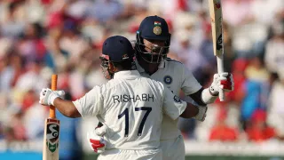 AB de Villiers : నఖ్వీ నుంచి ట్రోఫీ తీసుకోవాల్సింది..సౌతాఫ్రికా దిగ్గజం ఉచిత సలహా