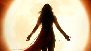 Divya Bharathi: అందాల నదివే.. రెడ్ డ్రెస్‏లో సెగలు పుట్టిస్తోన్న దివ్య భారతి.. మతిపోగొట్టేస్తోన్న సొగసరి..