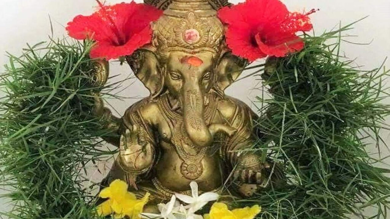 Lord Ganesha Puja: బుధవారం ఆకుపచ్చ రంగు ప్రాముఖ్యత ఏమిటి? ఈ రోజున గణేశుడికి ఏమి సమర్పించాలంటే..
