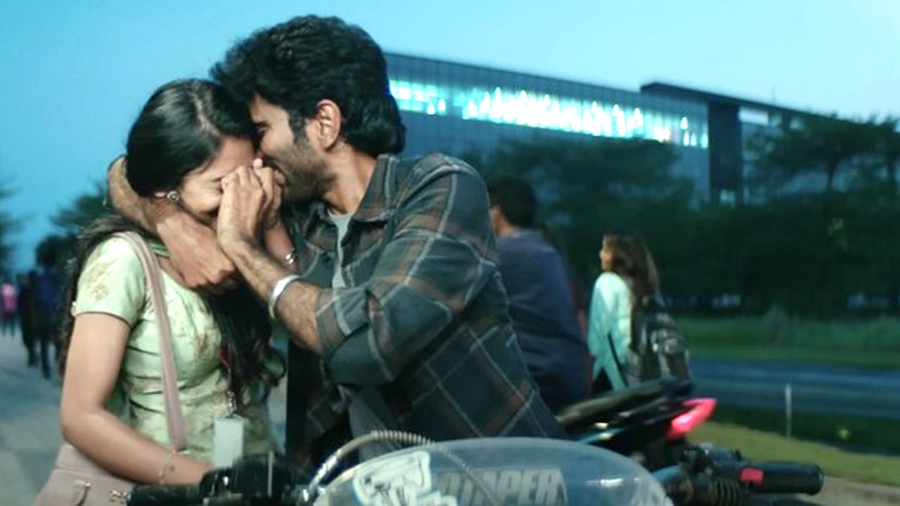 Cinema : రూ.6 కోట్లతో నిర్మిస్తే.. రూ.106 కోట్ల కలెక్షన్స్.. బాక్సాఫీస్ వద్ద దుమ్మురేపిన రొమాంటిక్ మూవీ..