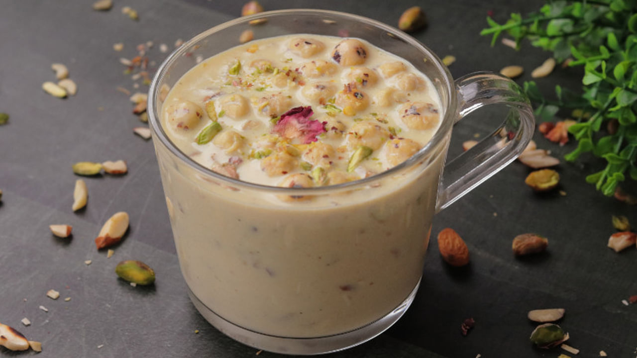 Makhana With Milk
