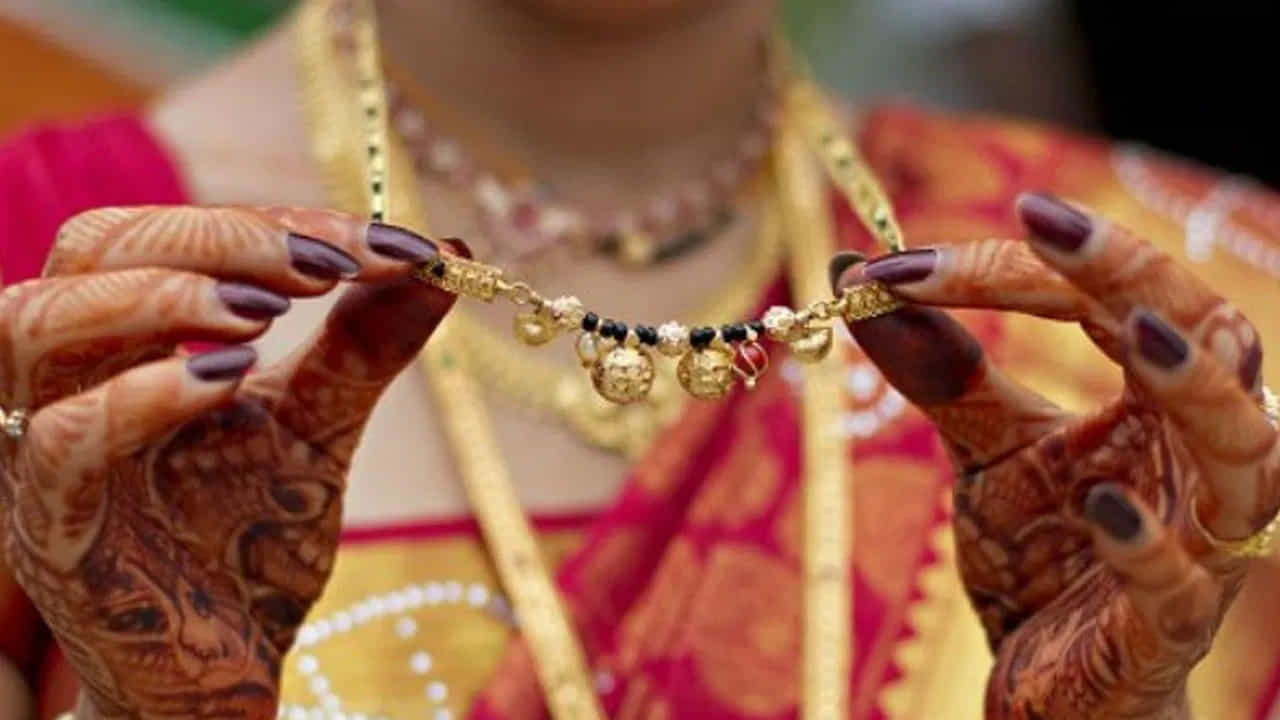 గమనిక: ఈ కథనంలో ఇచ్చిన సమాచారం కేవలం హిందు మత విశ్వాసాలకు సంబంధించింది మాత్రమే. దీనిని టీవీ9 తెలుగు వెబ్సైట్ ధృవీకరించడంలేదు. ఏదైనా సందేహం ఉంటే నిపుణులను సంప్రదించగలరు.