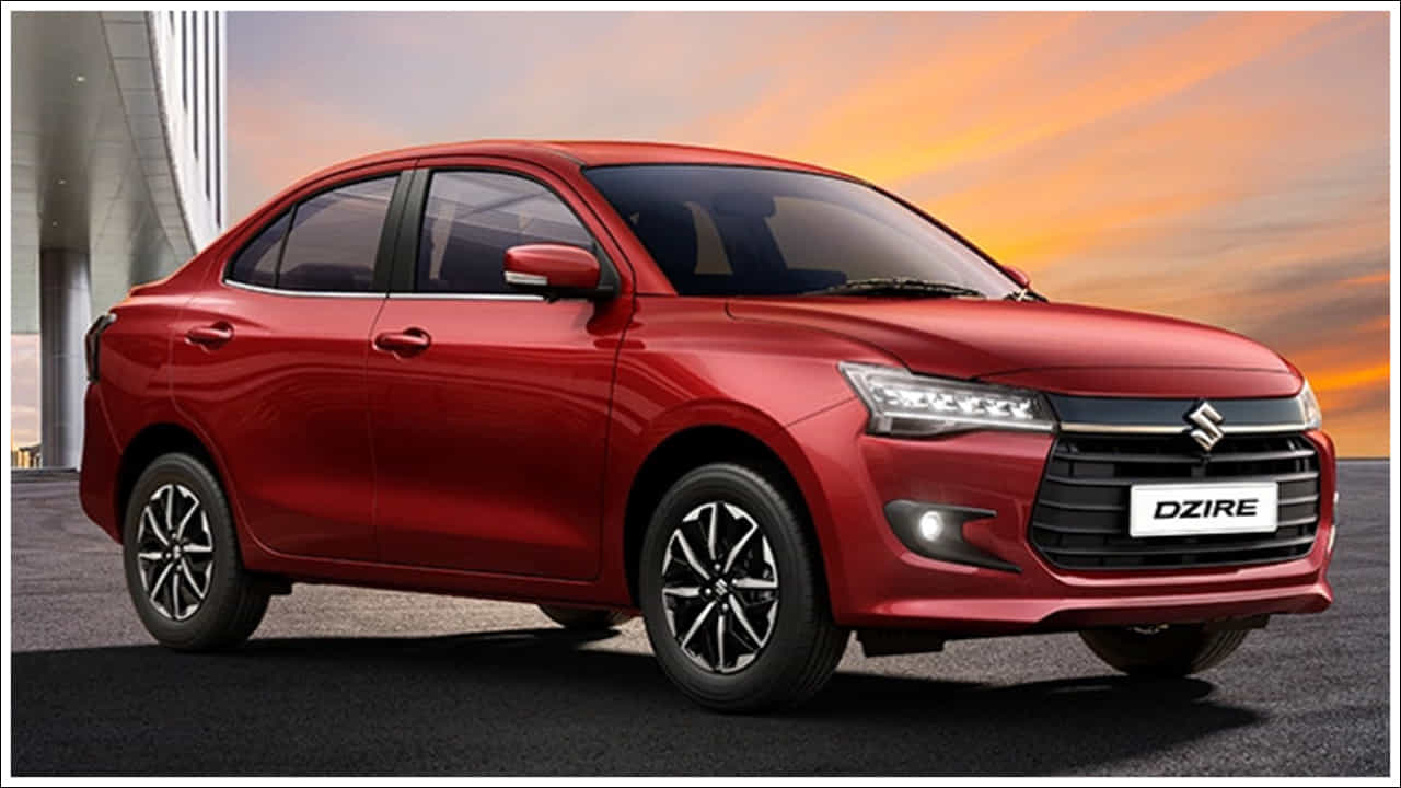 Maruti Suzuki Dzire: పండుగ సీజన్లో అమ్మకాలను పెంచడానికి ఆటో కంపెనీలు ఆకట్టుకునే డిస్కౌంట్లు, ఫైనాన్స్ ఆఫర్లతో కస్టమర్లను ఆకర్షిస్తున్నాయి. కొత్త GST రేటు అమలు తర్వాత వాహనాల ధరల తగ్గింపు అమ్మకాల పెరుగుదలకు దారితీసింది. సెప్టెంబర్లో మారుతి సుజుకి బెస్ట్ సెల్లింగ్ కారు ఏది అని మీకు తెలుసా? గత సంవత్సరంతో పోలిస్తే 85 శాతం అమ్మకాలు పెరిగిన అలాంటి కారు కంపెనీ వద్ద ఉంది. ఈ కారు పేరు మారుతి డిజైర్.