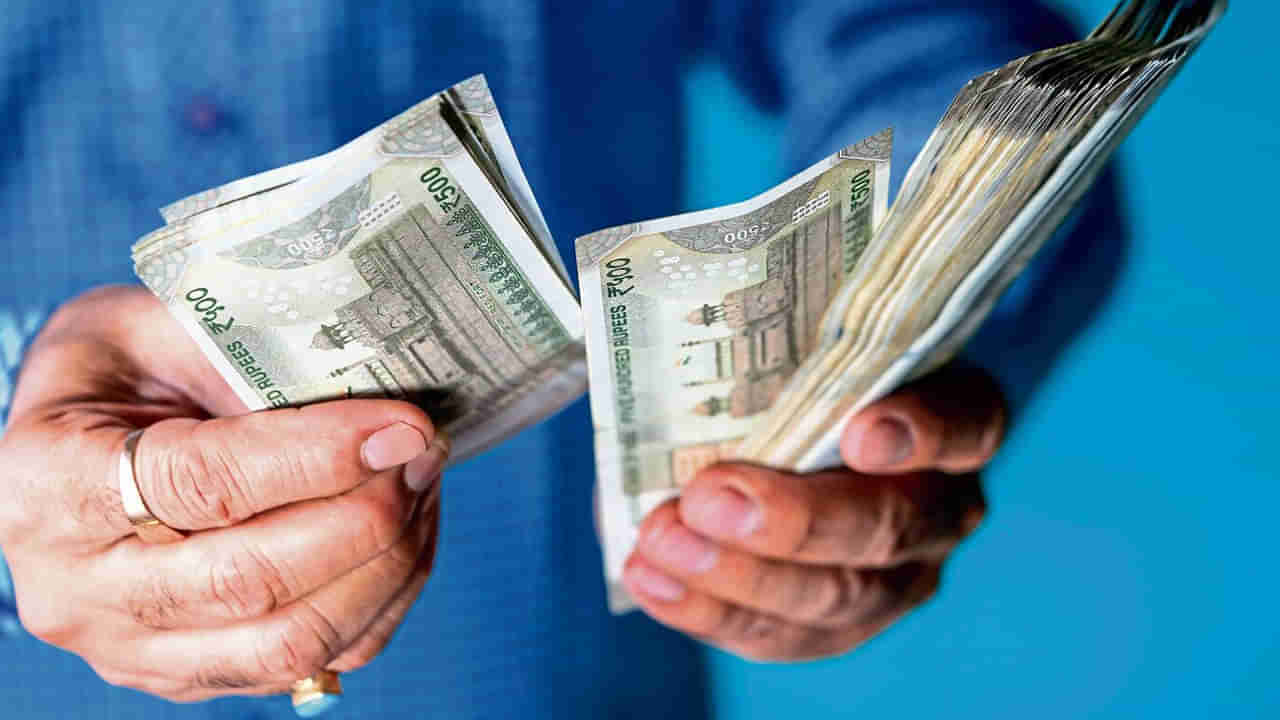 అయ్యో దేవుడా.. ఫైనాన్స్ కంపెనీలో డబ్బులు తీసుకుంటే చచ్చేదాకా వదిలిపెట్టలేదు.. ఇదో కన్నీటి గాథ