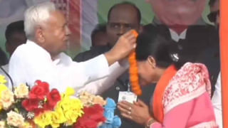 Droupadi Murmu: కేరళలో రాష్ట్రపతి హెలికాఫ్టర్‌కు ప్రమాదం.. ల్యాండింగ్ అవుతుండగా కుంగిన హెలిప్యాడ్..