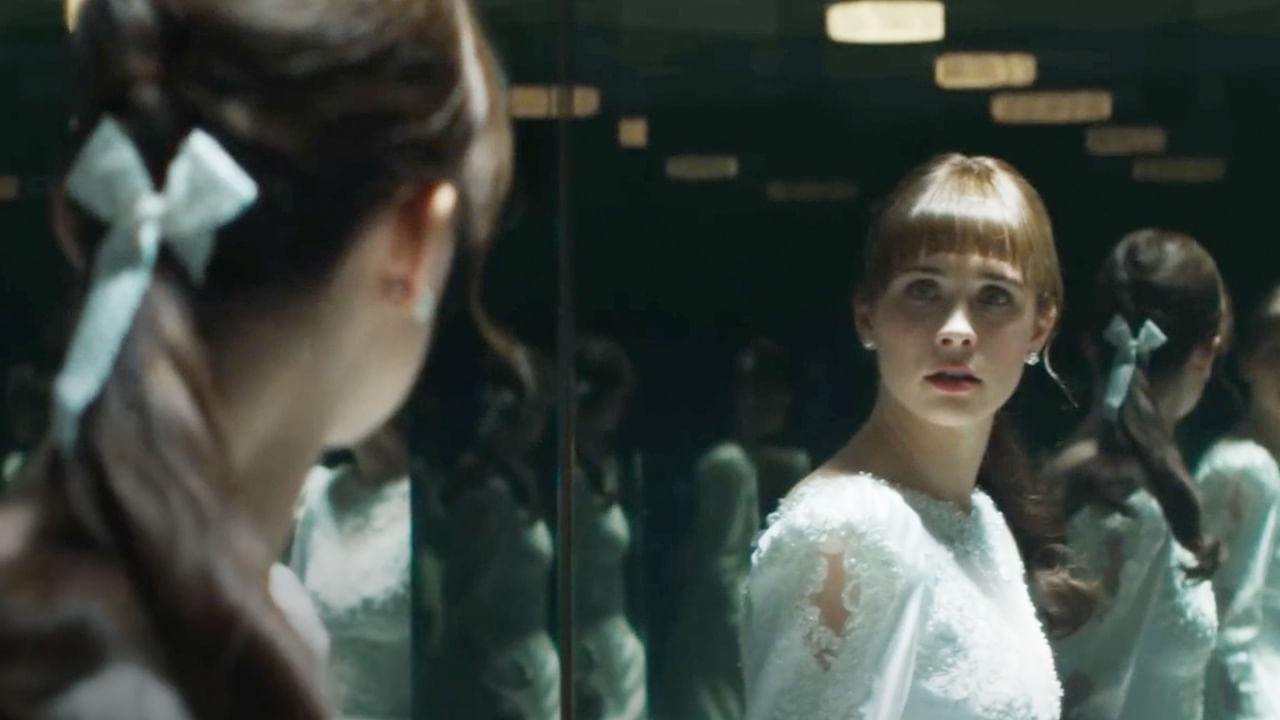 OTT Movie: భయపెట్టే అద్దం.. ఓటీటీలోకి వచ్చేసిన 4065 కోట్ల హారర్ థ్రిల్లర్..  హార్ట్ పేషెంట్స్ మాత్రం చూడొద్దు