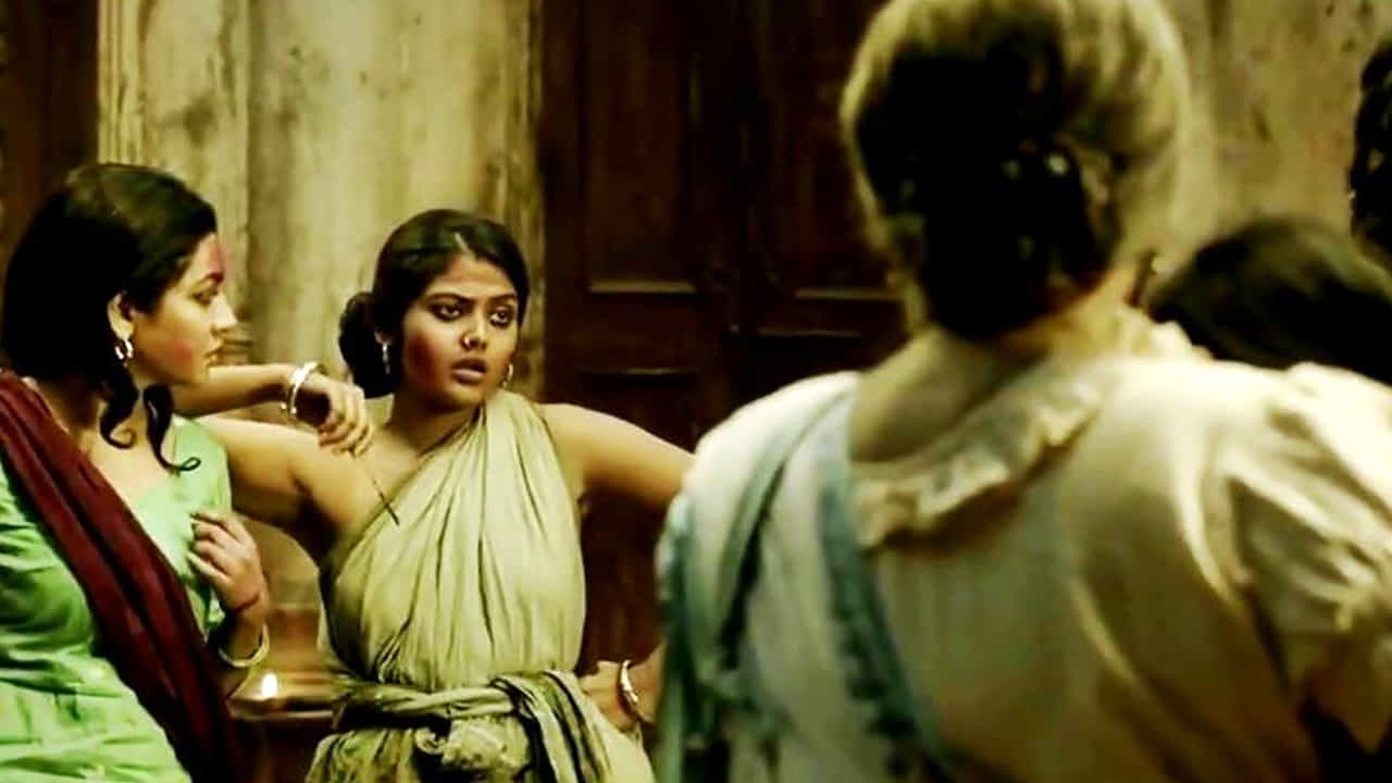 ఈ రొమాంటిక్ సినిమా ఓ హిస్టారికల్ స్టోరీతో తెరకెక్కించారు. ఈ సినిమాలో భారత్, పాకిస్తాన్ మధ్య ఒక సరిహద్దు గీయాలని అధికారులకు ప్రభుత్వం ఆదేశిస్తుంది. అయితే ఆ సరిహద్దు ప్రాంతంలో ఓ బ్రోతల్ హౌస్ ఉంటుంది. దానిని ఖాళీ చేయాలని అక్కడ ఉన్నవారిని అధికారులు ఆదేశిస్తూ నోటీసులు ఇస్తారు. అయితే ఆ బ్రోతల్ హౌస్ ఓనర్ మాత్రం దానిని తిరస్కరిస్తుంది. ఆ ఇల్లు భవనాన్ని ఖాళీ చేయను అని తెగేసి చెప్తుంది.