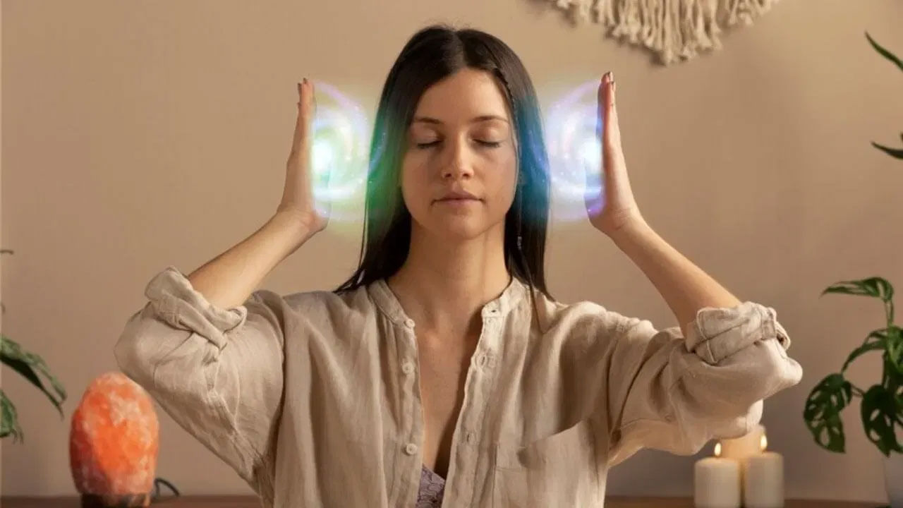 పర్ఫెక్షన్ అనే ఆలోచనను వదిలేయాలి. మీరు ప్రతిదీ పరిపూర్ణంగా చేయాలనే ఆలోచనను వదిలేయాలి. ఇది మానసిక ఒత్తిడిని సృష్టిస్తుంది. ఇది అతిగా ఆలోచించడానికి దారితీస్తుంది. తప్పులను అంగీకరించి వాటి గురించి ఆలోచించకుండా ఉండొచ్చు.