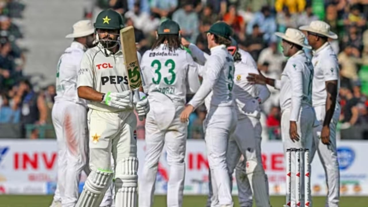 Pakistan Raja Screen PAK vs SA : ఇక డ్రామా చేస్తాడు చూడు.. మైక్ ఆఫ్ చేయకుండా బాబర్ అజామ్ను ...