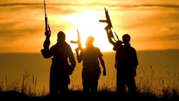 Terror Attack: పాక్ పారామిలిటరీపై ఉగ్రవాదుల దాడి.. 11 మంది మృతి