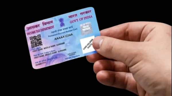 PAN Card : మీరు కూడా పాన్ కార్డ్ ఇలాగే వాడుతున్నారా? అయితే రూ.10 వేలు ఫైన్ తప్పదు!
