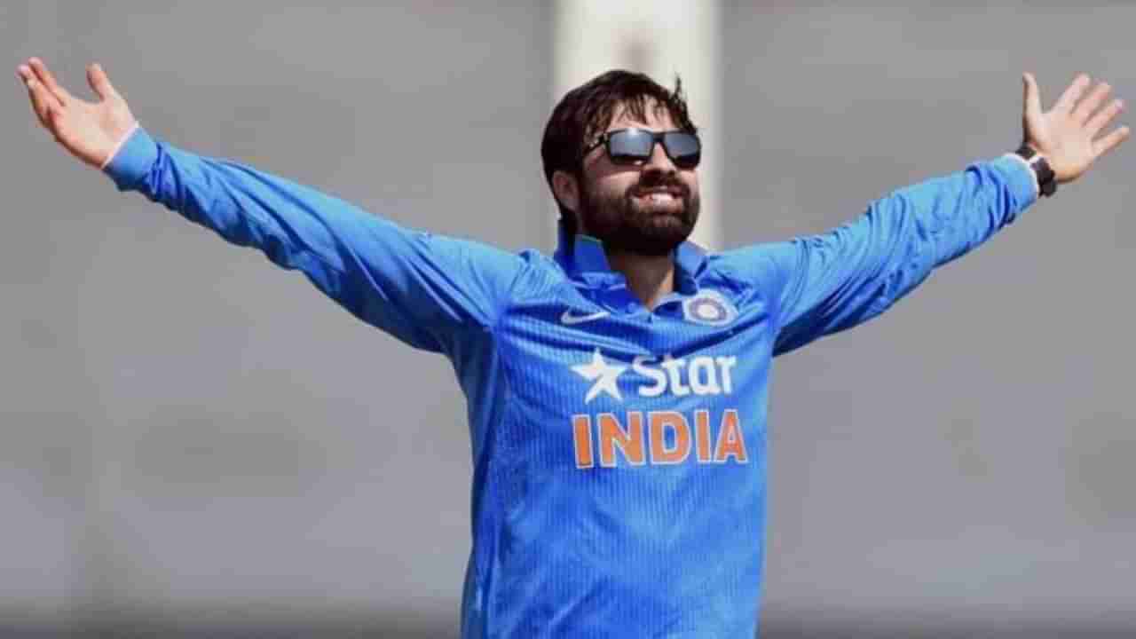 Parvez Rasool : ఇంటర్నేషనల్ క్రికెట్లో ఎంట్రీ ఇచ్చి పదేళ్లు కూడా కాలేదు.. రిటైర్మెంట్ ప్రకటించి షాకిచ్చిన టీమిండియా ప్లేయర్