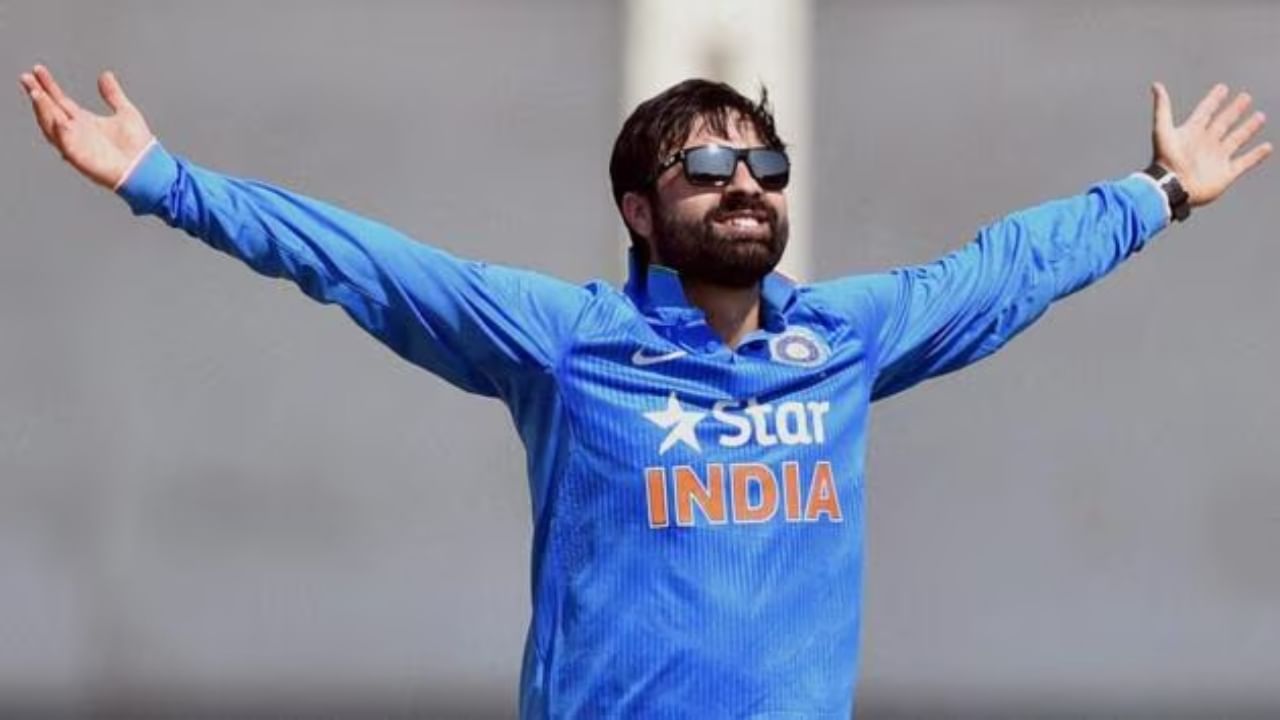 Parvez Rasool : ఇంటర్నేషనల్ క్రికెట్లో ఎంట్రీ ఇచ్చి పదేళ్లు కూడా కాలేదు.. రిటైర్మెంట్ ప్రకటించి షాకిచ్చిన టీమిండియా ప్లేయర్