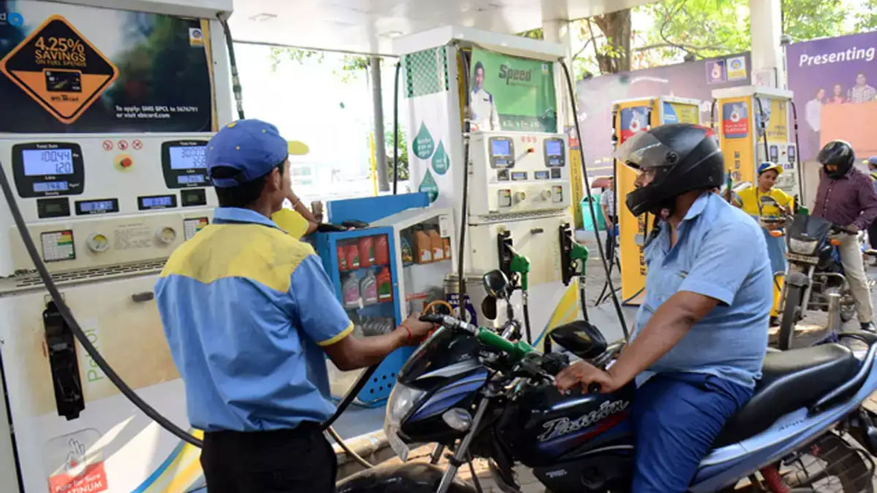 Petrol, Diesel: మీ వాహనంలో ఈ పెట్రోల్‌ కొట్టిస్తున్నారా? మైలేజీ, పికప్‌ పోయినట్లే..!