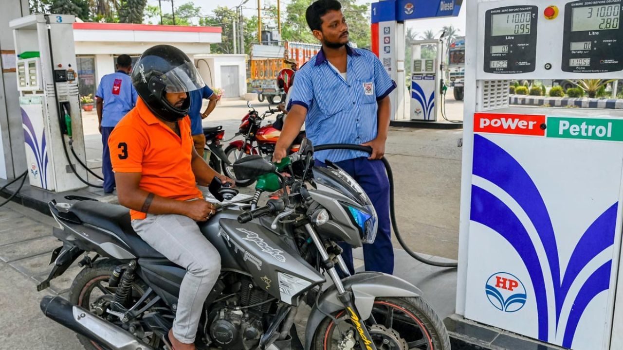 Fuel tips: పవర్ పెట్రోల్ కొట్టించడం వల్ల నిజంగా తేడా వస్తుందా? అసలు నిజం ఇదే!