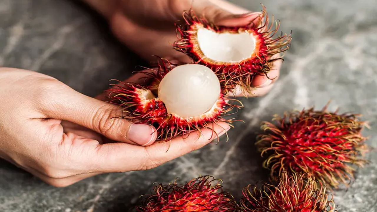 రాంబుటాన్‌ మధుమేహంలోనూ మంచిది. మితంగా తీసుకోవాలి. రాంబుటాన్‌లో ఫైబర్ అధికంగా ఉంటుంది. ఇది కరోనరీ హార్ట్ డిసీజ్ ప్రమాదాన్ని తగ్గిస్తుంది. ఇది అధిక రక్తపోటును తగ్గించడంలో సహాయపడుతుంది. కొలెస్ట్రాల్ స్థాయిలను తగ్గిస్తుంది. రాంబుటాన్‌లో మంచి మొత్తంలో భాస్వరం ఉంటుంది. ఇది ఎముకలను నిర్మించడానికి, నిర్వహించడానికి సహాయపడుతుంది. విటమిన్ సి కూడా ఎముకల ఆరోగ్యానికి దోహదం చేస్తుంది.