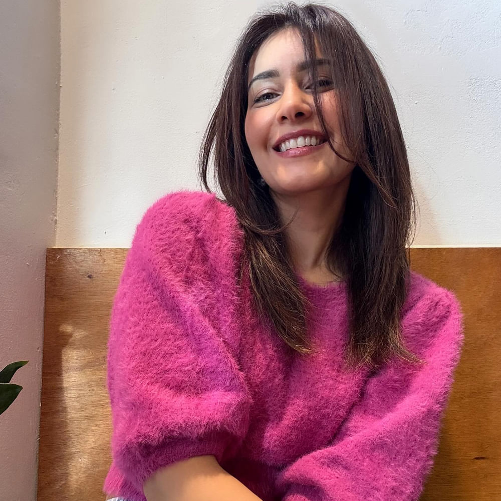 "మంచి కంటెంట్‌ ఉన్న సినిమాల్లో అవకాశం వస్తే ఆ సినిమానే మన ఎదుగుదలకు కారణం అవుతుంది. నటిగా నన్ను నేను నిరూపించుకోవడానికి మరో అవకాశం దక్కుతుంది. అలాంటి సినిమాలు ఎక్కువగా చేయాలని కోరుకుంటున్నా. చాలా కాలంగా సౌత్‌లో సినిమాలు చేస్తున్నా.. కానీ అలాంటి చిత్రాలే హిందీలో చేస్తే ఎలాంటి ఎగ్జైయిట్‌మెంట్‌ ఉండదు అని రాశిఖన్నా చెప్పుకొచ్చింది.