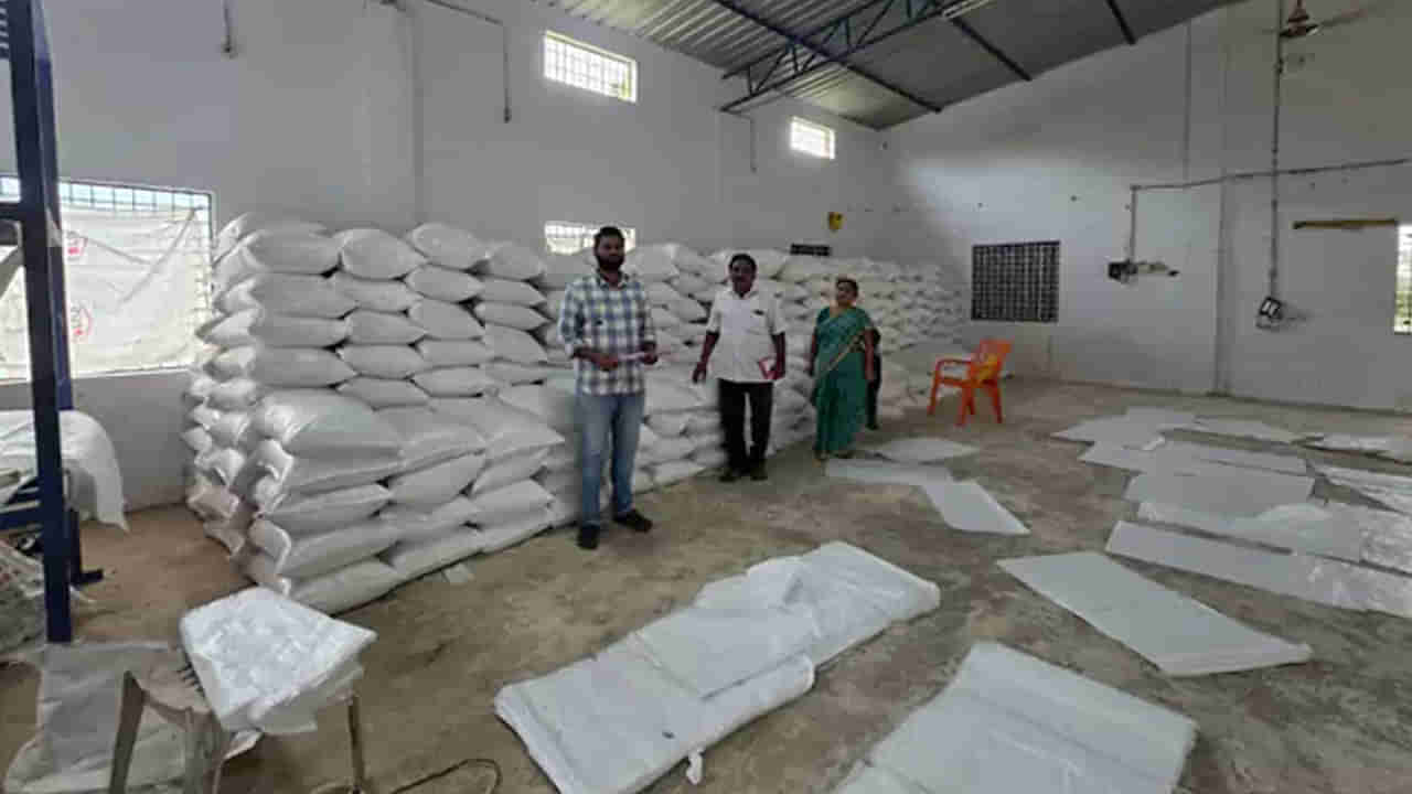 Krishna District: గన్నవరంలో గుట్టు వీడింది.. అధికారులే నివ్వెరపోయారు..