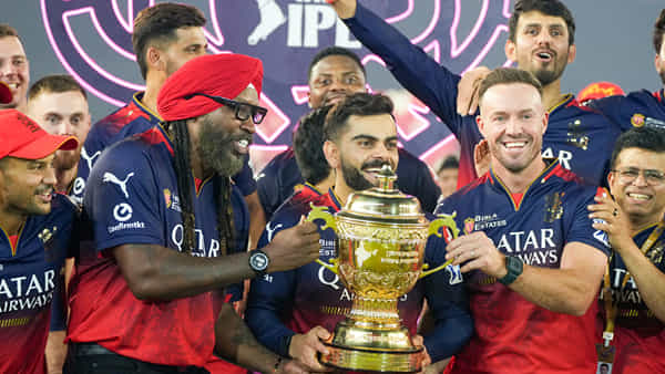 IPL 2026: ఆర్సీబీ అభిమానులకు అదిరిపోయే న్యూస్.. సొంతమైదానంలోనే మ్యాచ్లు..