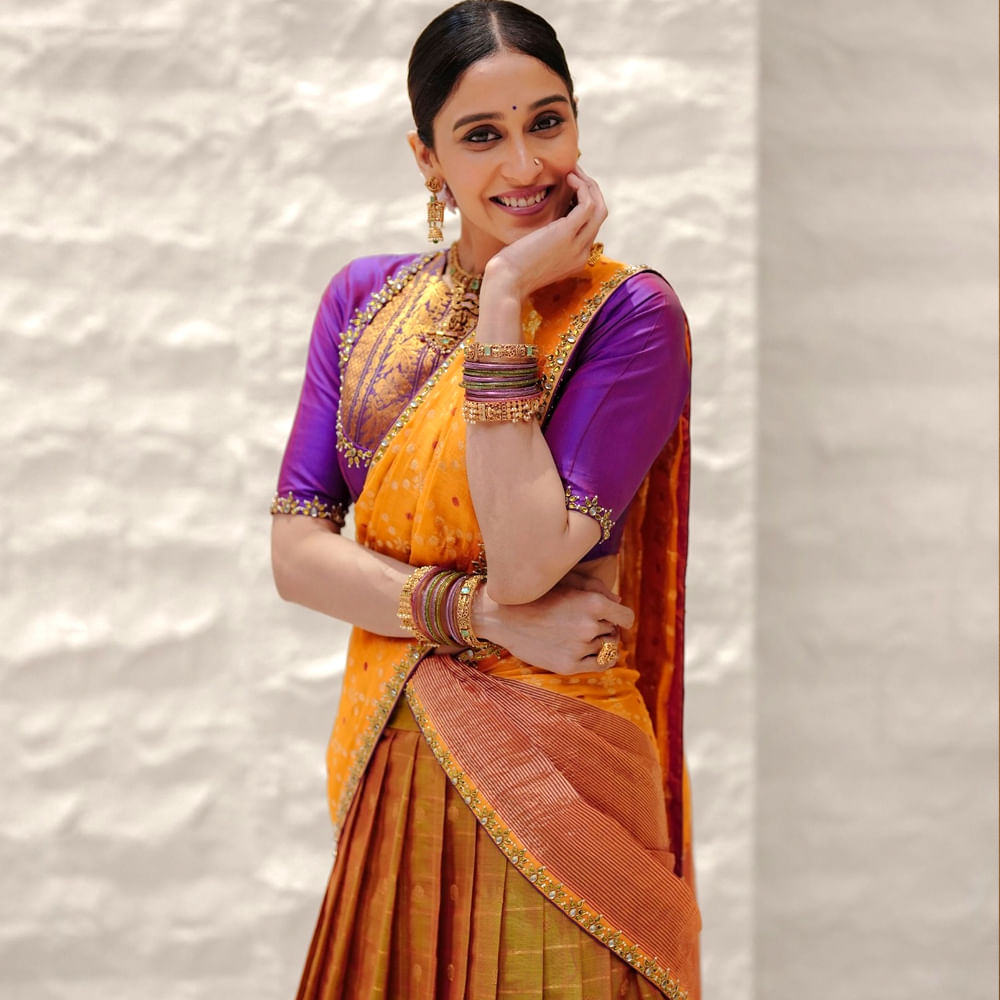 తమిళంలో "కేడి బిల్లా కిల్లాడి రంగా", "మానగరం" వంటి చిత్రాల్లో ఆమె నటన ప్రశంసలు పొందింది.ఈ బ్యూటీ విభిన్నమైన పాత్రలు ఎంచుకుంటుంది. "సుబ్రహ్మణ్యం ఫర్ సేల్"లో సాంప్రదాయ అమ్మాయి, "జ్యో అచ్యుతానంద"లో డెంటల్ స్టూడెంట్, "అ"లో డ్రగ్ అడిక్ట్ వంటి పాత్రల్లో తన సత్తా చాటింది.