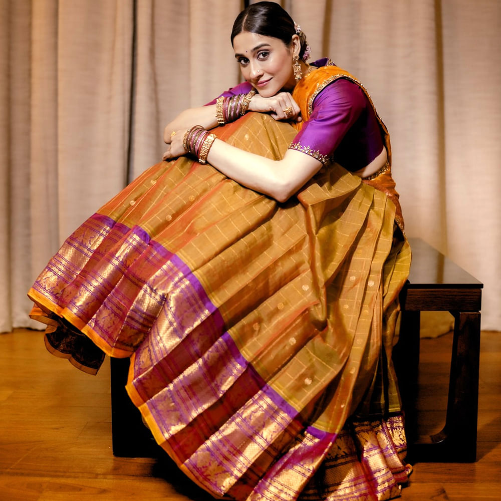 తెలుగులో  "శివ మనసులో శృతి" (2012) ద్వారా  విపరీతమైన క్రేజ్ సొంతం చేసుకుంది. ఈ చిత్రంలో ఆమె నటనకు "సైమా ఉత్తమ తొలి చిత్ర నటి" అవార్డు కూడా వచ్చింది. రెజీనా తెలుగులో "రొటీన్ లవ్ స్టోరీ", "పిల్లా నువ్వు లేని జీవితం", "సుబ్రహ్మణ్యం ఫర్ సేల్", "పవర్" వంటి సినిమాల్లో నటించి క్రేజీ హీరోయిన్ గా మారిపోయింది.