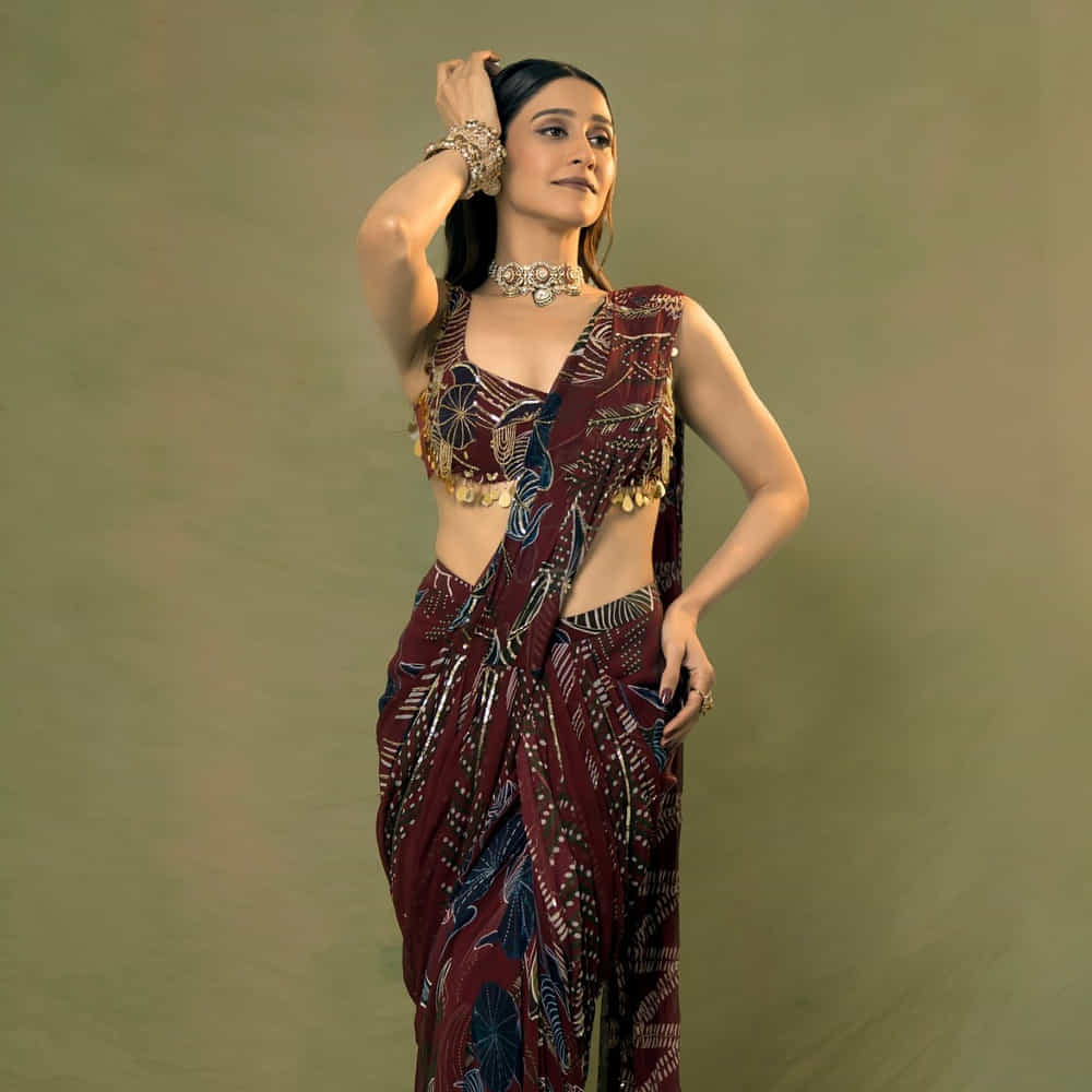 తాను ఇలాంటి ఫన్నీ మూమెంట్స్ ఎన్నో చేశానని.. ఇప్పటికీ చేస్తుంటానని గుర్తు చేసుకున్నారు రెజీనా. ప్రస్తుతం ఈ అమ్మడు సరైన బ్రేక్ కోసం వెయిట్ చేస్తుంది. అలాగే సోషల్ మీడియాలో చాలా యాక్టివ్ గా ఉంటున్న ఈ బ్యూటీ.. నిత్యం క్రేజీ ఫోటోషూట్లతో సోషల్ మీడియాలో రచ్చ చేస్తుంది.