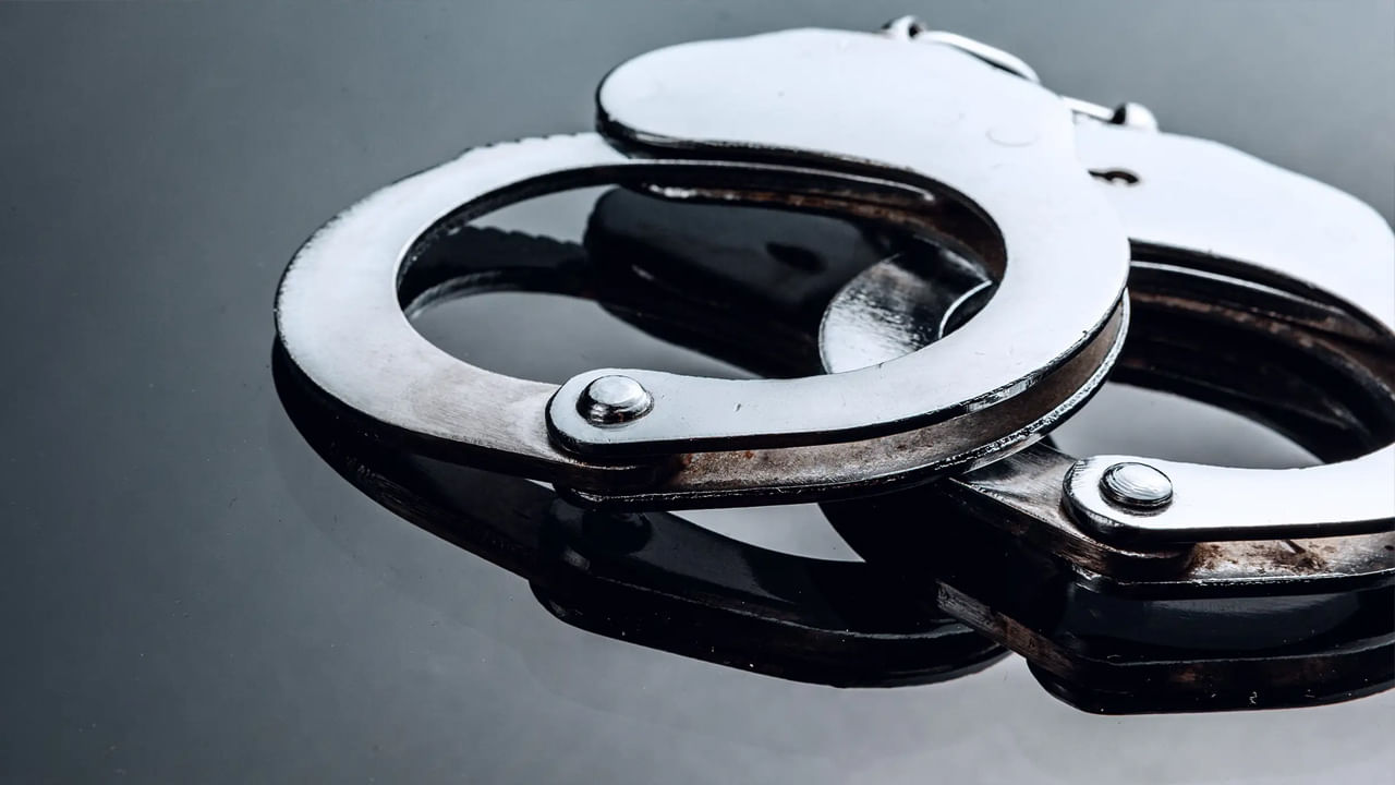 మెడికో గ్యాంగ్ రేప్.. ముగ్గురు నిందితుల అరెస్ట్! వారి బ్యాగ్రౌండ్ ఏంటంటే..?