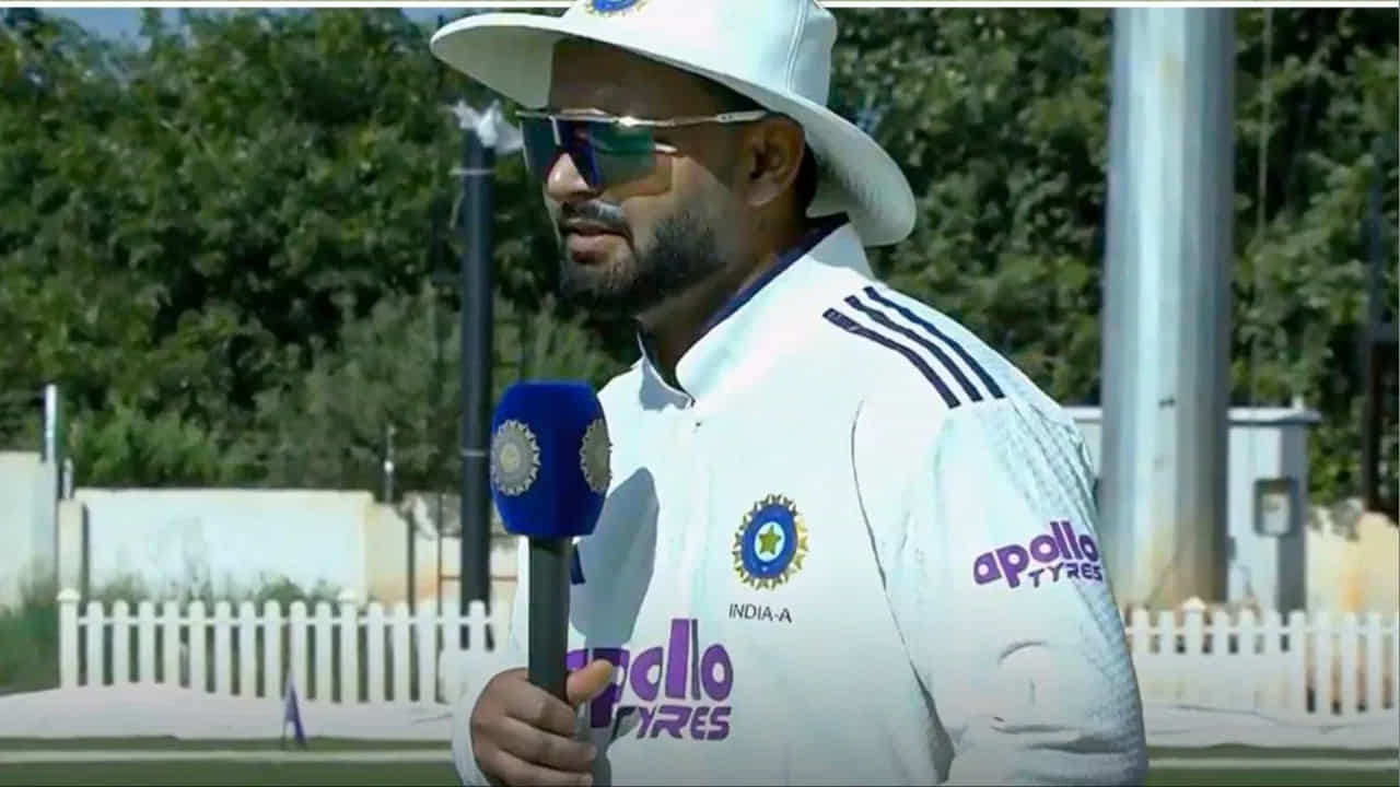 Rishabh Pant,18 Number Jersey: గాయం నుంచి కోలుకున్న తర్వాత రిషబ్ పంత్ తిరిగి మైదానంలోకి వచ్చాడు. దక్షిణాఫ్రికా ఏ తో జరిగే రెండు టెస్ట్ల సిరీస్లో ఇండియా ఏ జట్టుకు కెప్టెన్గా వ్యవహరిస్తున్నాడు. ఈ మ్యాచ్ బెంగళూరులోని సెంటర్ ఆఫ్ ఎక్సలెన్స్లో జరుగుతోంది.