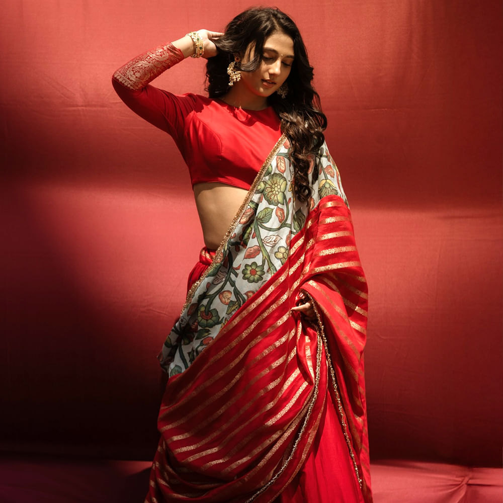 గోపీచంద్‌ హీరోగా సంకల్ప్ రెడ్డి దర్శకత్వంలో రూపొందుతున్నసినిమాలోనూ హీరోయిన్ గా నటిస్తుంది రితిక నాయక్. ఇలా వరుస ప్రాజెక్ట్స్ తో ఈ చిన్నది దూసుకుపోతుంది.రితికా నాయక్ తన అందం, నటనా నైపుణ్యంతో తెలుగు సినీ అభిమానులను ఆకట్టుకుంటూ ఆకట్టుకుంటుంది.