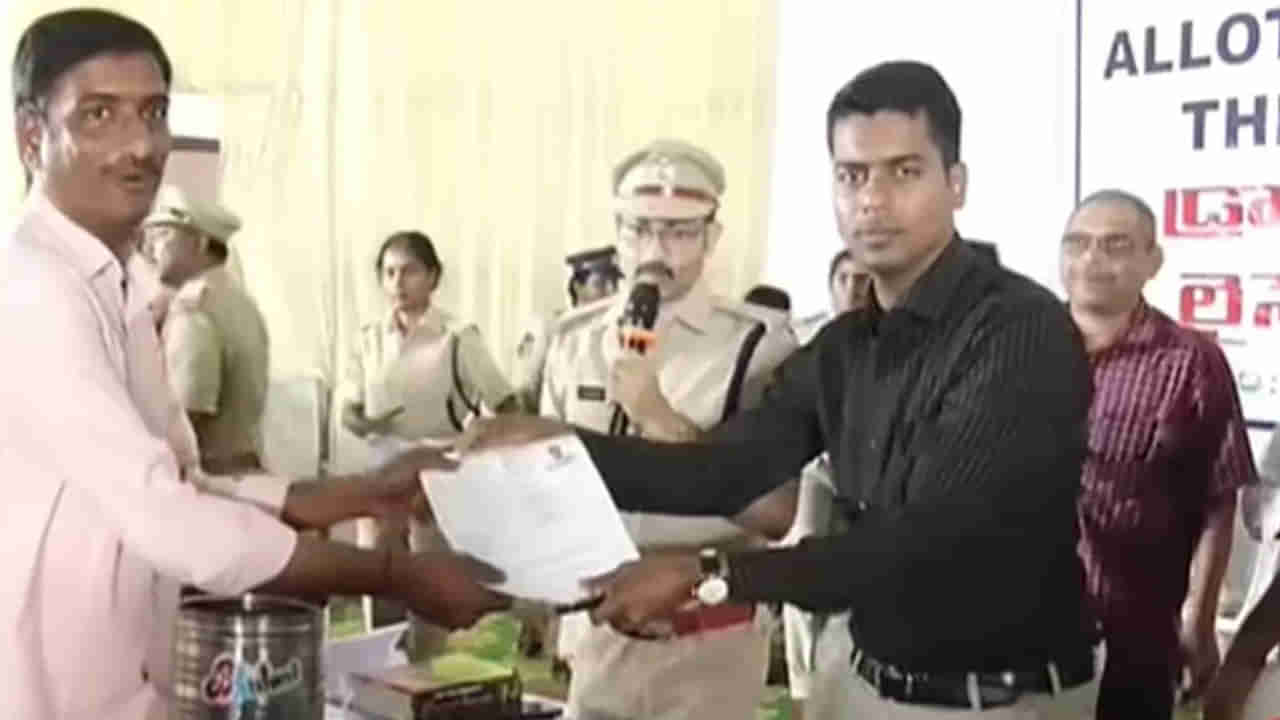 Khammam:  RMP డాక్టర్ పంట పండింది.. వేసింది ఒకే ఒక్క టెండర్.. షాప్ వచ్చింది..