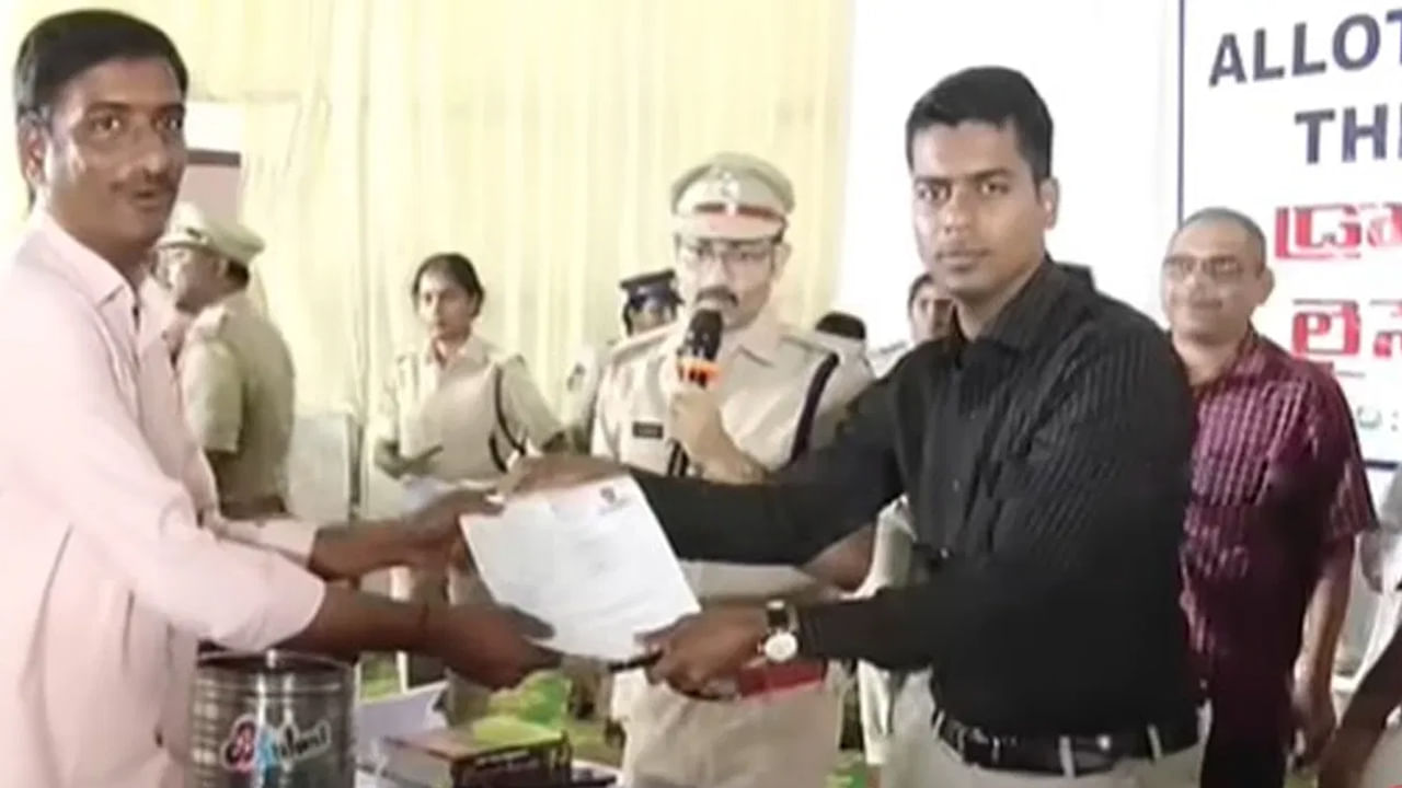 Khammam:  RMP డాక్టర్ పంట పండింది.. వేసింది ఒకే ఒక్క టెండర్.. షాప్ వచ్చింది..