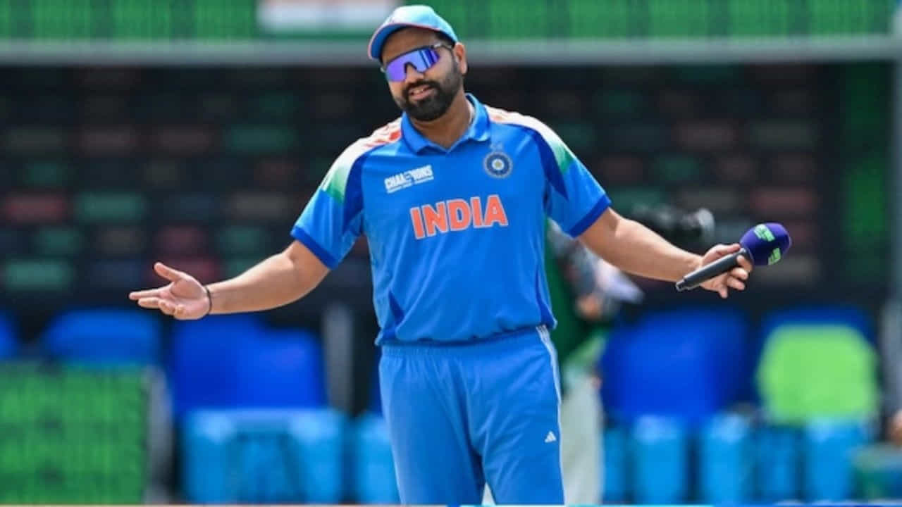 రోహిత్ శర్మకు ఆస్ట్రేలియాతో మెరుగైన రికార్డు ఉంది. 30 వన్డేల్లో 53.12 సగటుతో 5 సెంచరీలతో సహా 1328 పరుగులు చేశాడు. తాజా సిరీస్‌లో కెప్టెన్సీ భారం లేకపోవడంతో, రోహిత్ తన సహజమైన దూకుడైన ఆటతీరును ప్రదర్శించి, 2027 ప్రపంచకప్‌ వరకు జట్టులో తన స్థానాన్ని మరింత బలోపేతం చేసుకోవాలని అభిమానులు కోరుకుంటున్నారు.