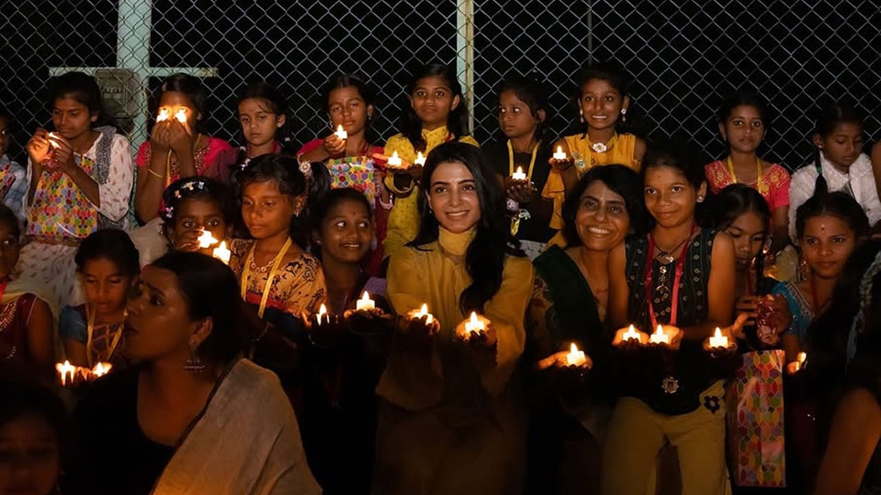 తాజాగా సమంత ‘ప్రత్యూష’ ఫౌండేషన్ ఏర్పాటు చేసిన దీపావళి వేడుకల్లో పాల్గొంది. అక్కడ చికిత్స పొందుతోన్న పేద పిల్లలతో కలిసి పండగను సెలెబ్రేట్ చేసుకుంది.