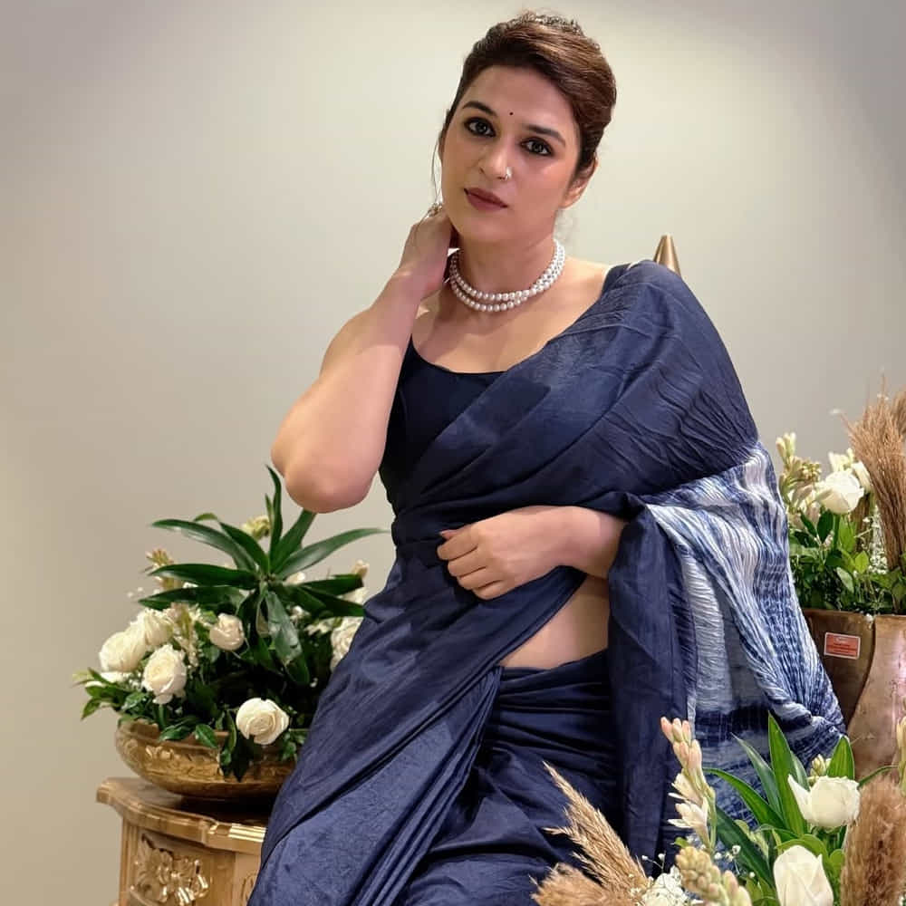 తెలుగు, తమిళం, కన్నడ, మలయాళం, హిందీ, బెంగాళీ భాషలలో పలు చిత్రాల్లో నటించి ప్రేక్షకులకు దగ్గరయ్యింది. ఇండస్ట్రీలోకి అడుగుపెట్టి 20 సంవత్సరాలు కావొస్తున్నా ఇప్పటివరకూ ఈ బ్యూటీకి సరైన బ్రేక్ రాలేదు. అలాగే అటు అదృష్టం మాత్రం కలిసిరావడం లేదు.