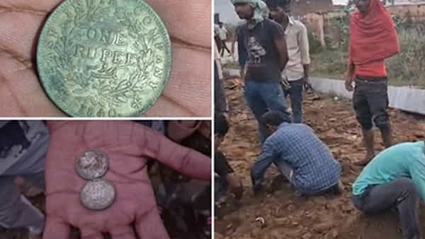 Viral: పాత భవనం శిథిలాల్లో మెరుస్తూ కనిపించాయ్.. ఏంటా అని చూడగా..