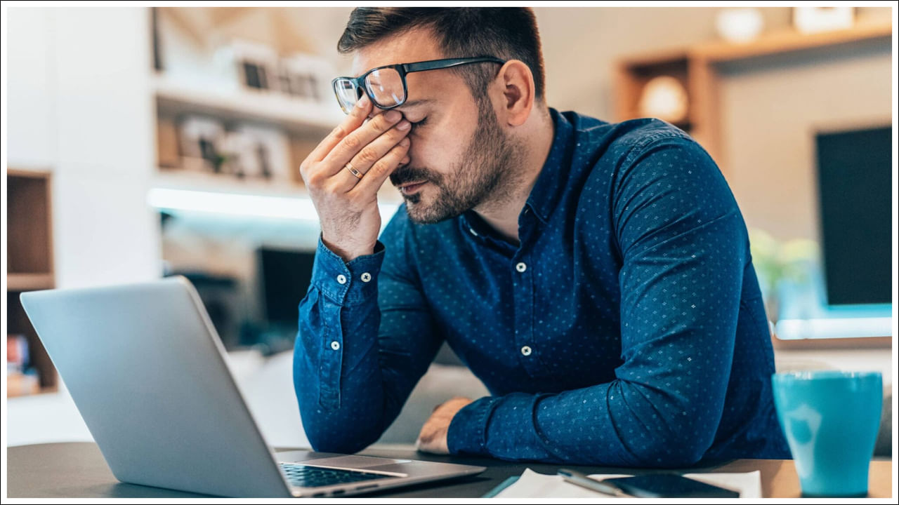 Vitamin Deficiency: ఆఫీసులో అలసిపోయినట్లు, నిద్ర వస్తున్నట్లు అనిపిస్తుందా? మీకు ఈ విటమిన్ లోపం కావచ్చు!