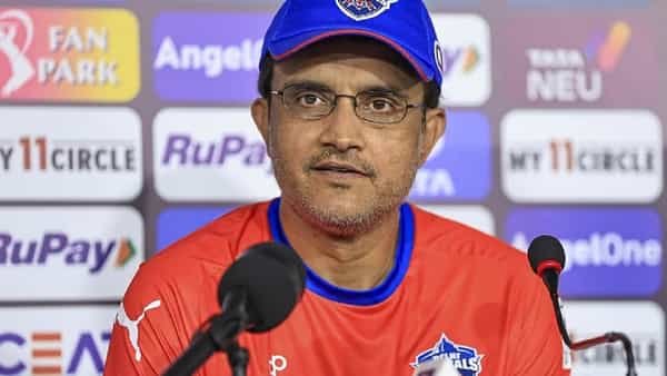 Sourav Ganguly : అధ్యక్షుడిగా బాధ్యతలు స్వీకరించగానే క్రికెట్ ఫ్యాన్సుకు సౌరవ్ గంగూలీ అదిరిపోయే గిఫ్ట్