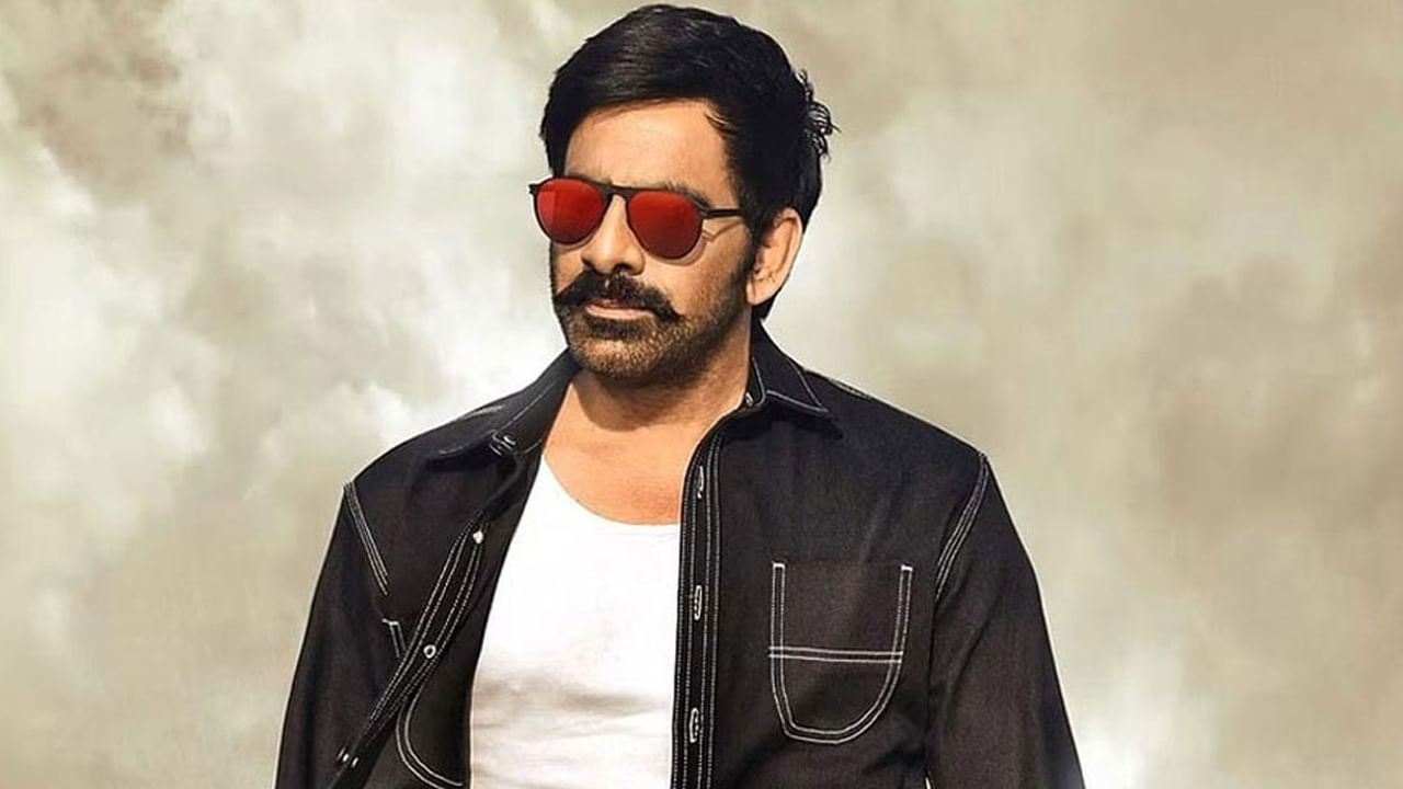  టాలీవుడ్ మాస్ మహారాజ్ రవితేజ గురించి ప్రత్యేకంగా చెప్పాల్సిన పని లేదు. ఈ హీరో చిత్ర పరిశ్రమలోకి ఎంట్రీ ఇచ్చిన తొళినాళ్లలో చాలా కష్టాలు ఎదుర్కొని, ఇప్పుడు స్టార్‌హీరోగా తన సత్తా చాటుతున్నాయి. అయితే ఈ హీరో పవన్ కళ్యాణ్, తారక్, బన్నీ రిజక్ట్ చేసిన సినిమాలతో ఏకంగా ఆరు బ్లాక్ బస్టర్ హిట్స్ తన ఖాతాలో వేసుకున్నాడంట. ఇంతకీ అవి ఏ సినిమాలంటే?