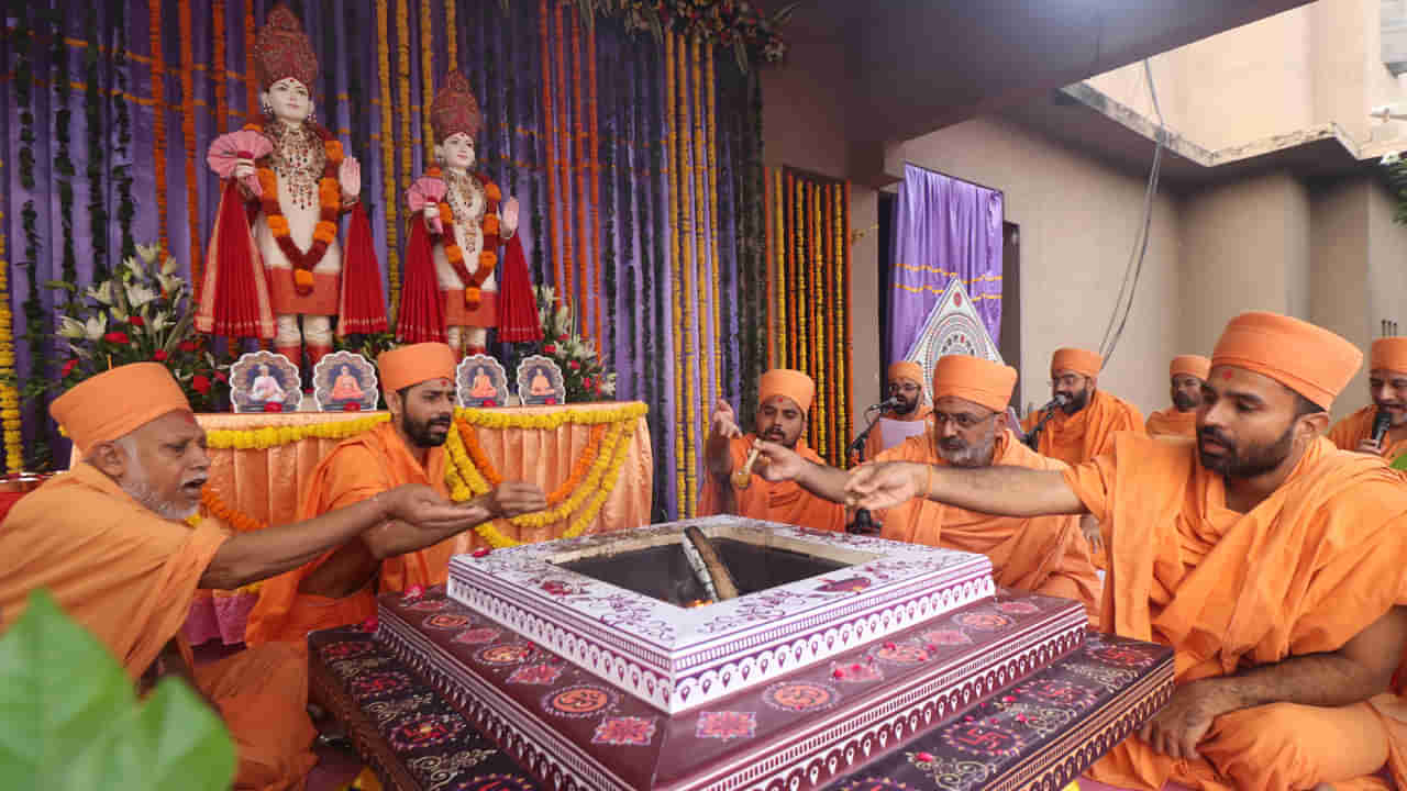 Akshardham Mandir: దసరా సందర్భంగా.. స్వామినారాయణ్ అక్షరధామ్ ఆలయంలో విశ్వశాంతి మహాయజ్ఞం..