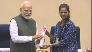 Telangana: బతుకుమ్మ ఆడుతుండగా ఒక్కసారిగా కుప్పకూలింది.. ఆస్పత్రికి తీసుకెళ్లగా