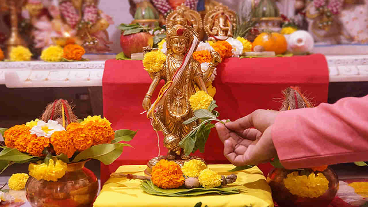 Thursday Rituals: గురువారం ఈ పనులు చేశారో పేదరికంతో ఫ్రెండ్షిప్ చేయాలి వస్తుంది..